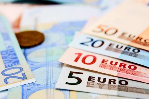 Cách chuyển tiền Euro từ Đức về Việt Nam nhanh nhất