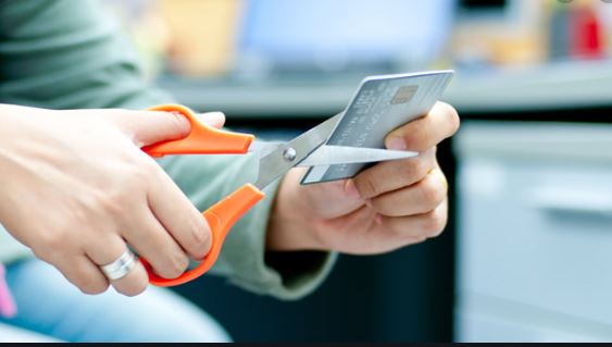 Cách hủy thẻ tín dụng FE Credit và điều kiện cần thiết