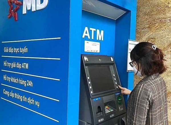 Hướng dẫn rút tiền ngân hàng MBBank không cần thẻ tại ATM