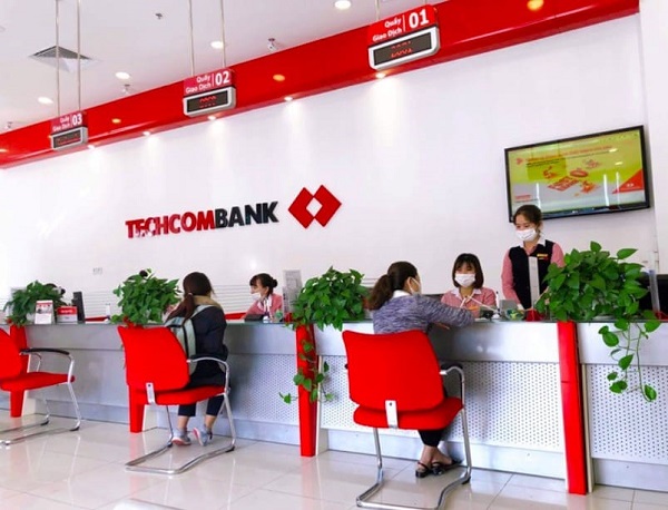 Thẻ Techcombank rút được tiền ở cây ATM ngân hàng nào?