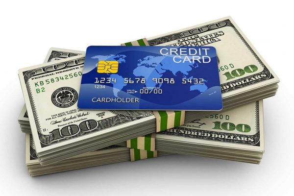 Có thể dùng thẻ tín dụng ngân hàng để vay tiền được không?